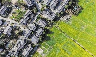 瓦空村交通迈向现代化新篇章，最新交通新闻报道